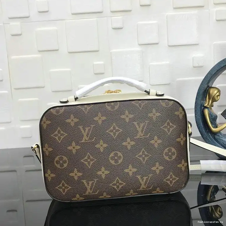 Fashionrepsfam ru Bags 19T1L0068 LV 0516